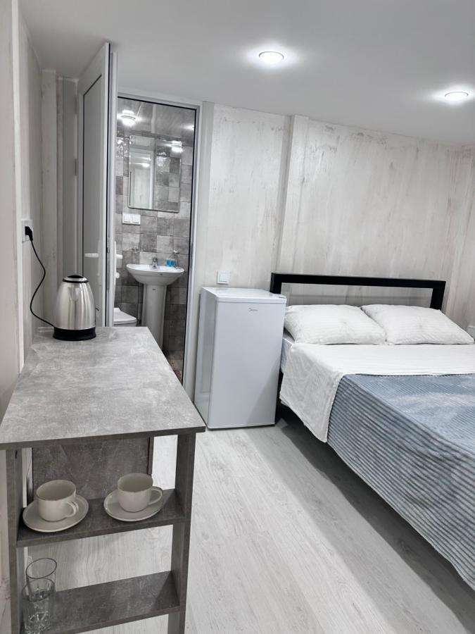 Mandarin Hotel Ереван Екстериор снимка