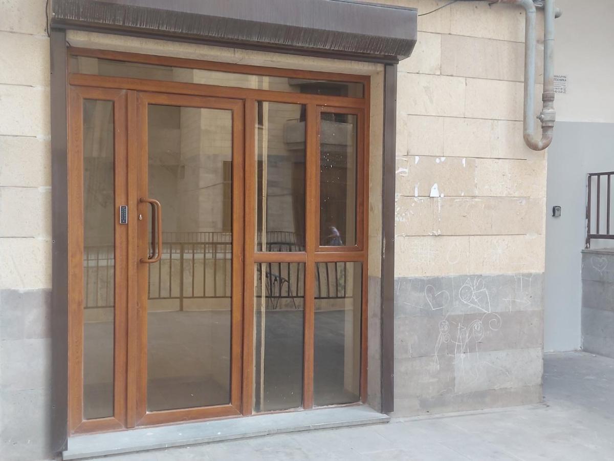 Mandarin Hotel Ереван Екстериор снимка